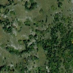 Satellite imagery of Mečet, BA