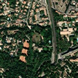 Satellite imagery of Abbaye Saint-André, FR