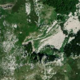 Satellite imagery of Mali Troglav, BA