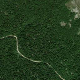 Satellite imagery of Mala Privija, BA