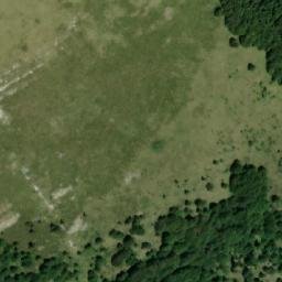 Satellite imagery of Mali Malovan, BA