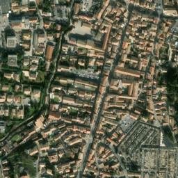 Satellite imagery of Chateau de Châteaurenard, FR