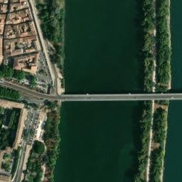 Satellite imagery of Château de Beaucaire, FR