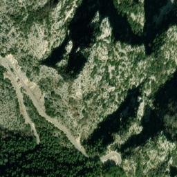 Satellite imagery of cairn, FR