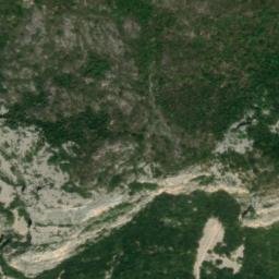 Satellite imagery of cairn, FR