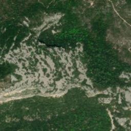 Satellite imagery of cairn, FR