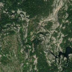Satellite imagery of cairn, FR