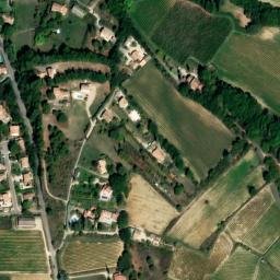Satellite imagery of Château de la Tour-d'Aigues, FR
