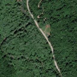 Satellite imagery of Bređak, BA