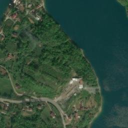Satellite imagery of Stuš, BA