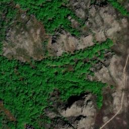 Satellite imagery of cairn, FR