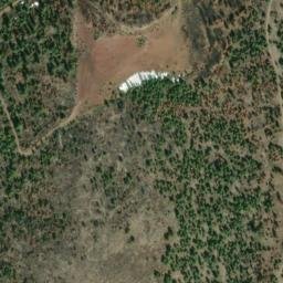 Satellite imagery of Lava Crossing Cinder Pit, US