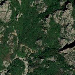 Satellite imagery of cairn, FR