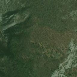 Satellite imagery of Veliki Humac, BA