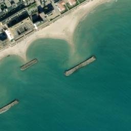 Satellite imagery of Phare de la méditerranée, FR