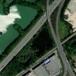Satellite imagery of Pyramide marquant la limite entre la Guyenne et le Languedoc, ES