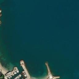 Satellite imagery of Plage du Château, FR