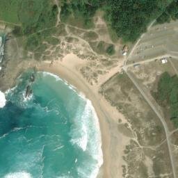 Satellite imagery of Punta da Parede, ES