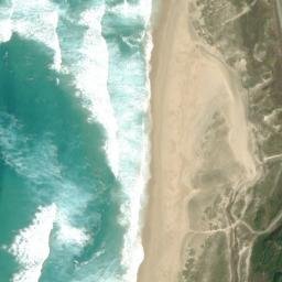 Satellite imagery of Punta da Parede, ES