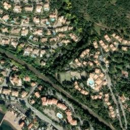 Satellite imagery of Pointe de la Baumette, FR