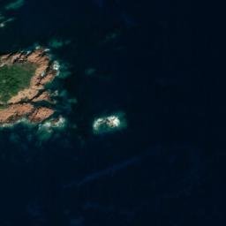 Satellite imagery of Pointe des Viellies, FR