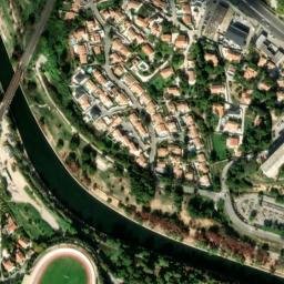 Satellite imagery of Pointe Baumasse, FR