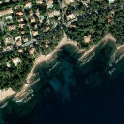 Satellite imagery of Pointe de Boulouris, FR