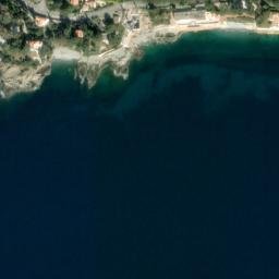Satellite imagery of Pointe de Pierre Blave, FR