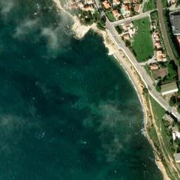 Satellite imagery of Pointe Baumasse, FR