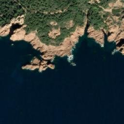 Satellite imagery of Pointe de Esquine de l'Ay, FR