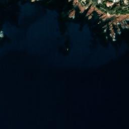 Satellite imagery of Le Lion de Mer, FR