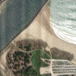 Satellite imagery of Punta de la Silla, ES