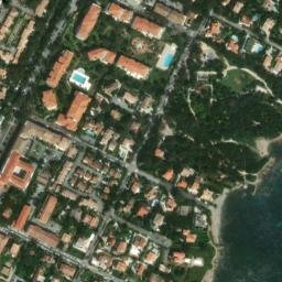 Satellite imagery of Pointe des Louvans, FR