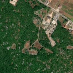 Satellite imagery of Mandina Gomila, BA