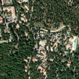 Satellite imagery of Cap Couronne, FR