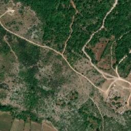 Satellite imagery of Lucina Gomila, BA