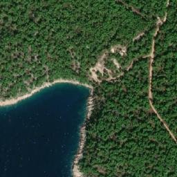 Satellite imagery of Rt Ražanj, HR