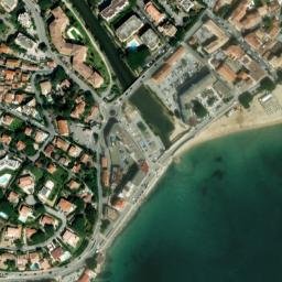 Satellite imagery of Pointe de la Croisette, FR