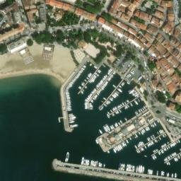 Satellite imagery of Pointe de la Croisette, FR