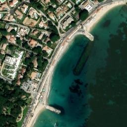 Satellite imagery of Pointe de la Croisette, FR