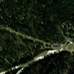 Satellite imagery of Bećirovac, RS