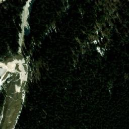 Satellite imagery of Bećirovac, RS