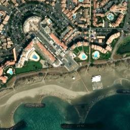 Satellite imagery of Pointe de Roche Longue, FR