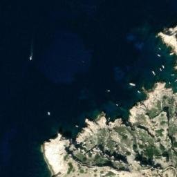Satellite imagery of Cap Caveaux, FR