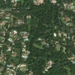 Satellite imagery of Pointe de l'Ay, FR