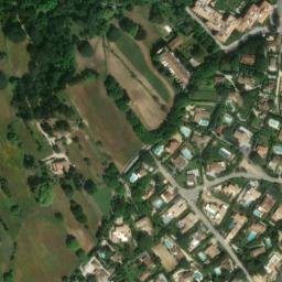 Satellite imagery of Pointe de la Pinède, FR
