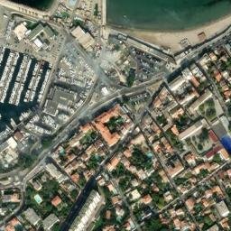 Satellite imagery of La Pointe Rouge, FR