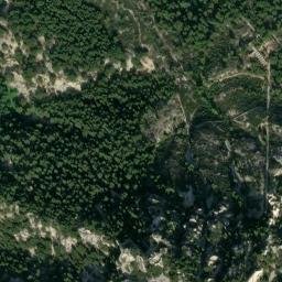Satellite imagery of cairn, FR