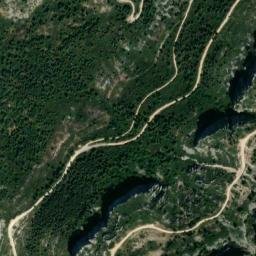 Satellite imagery of cairn, FR