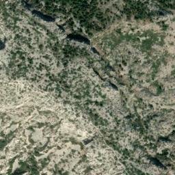 Satellite imagery of cairn, FR